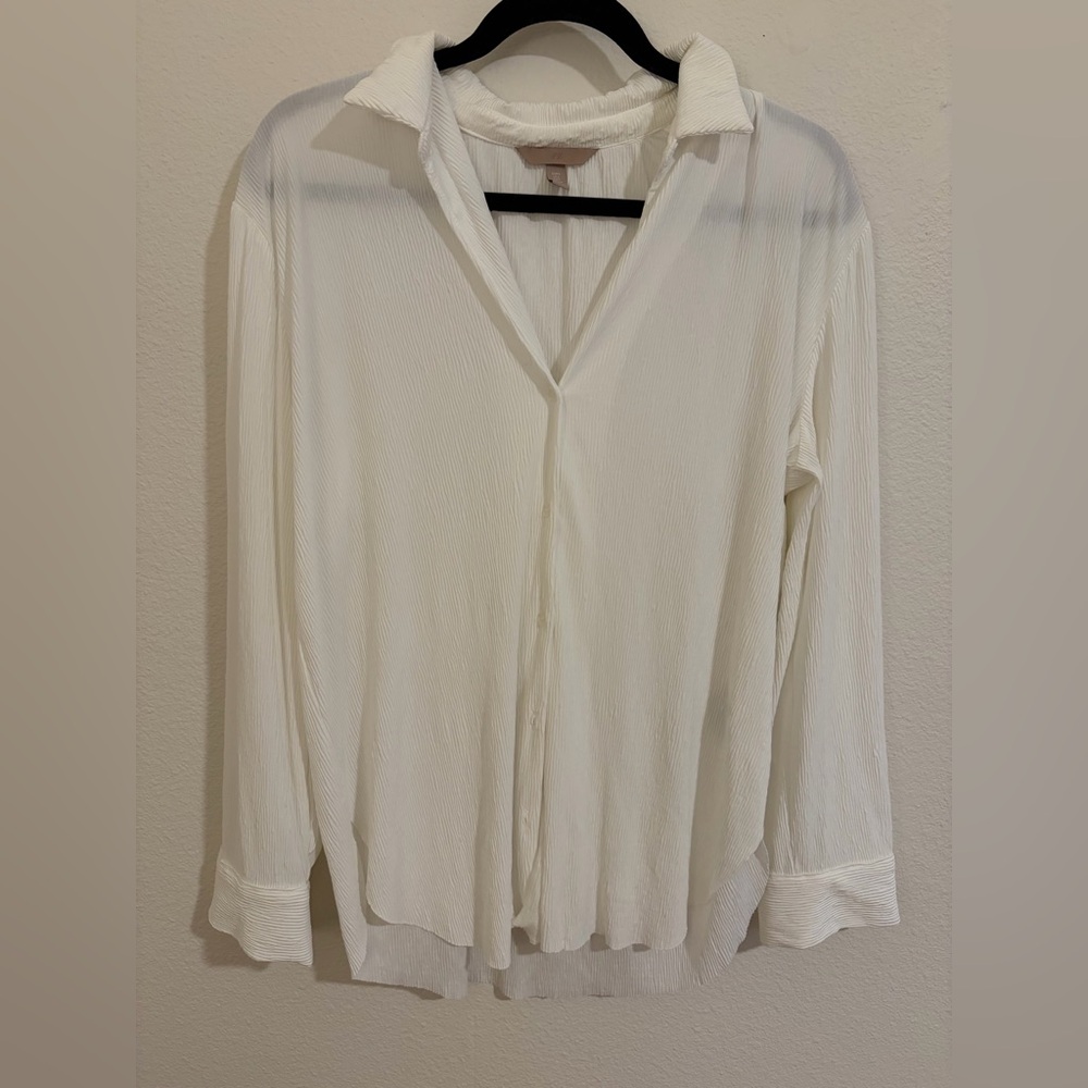 Women’s White V-Neck Long Sleeve Button Down Blouse